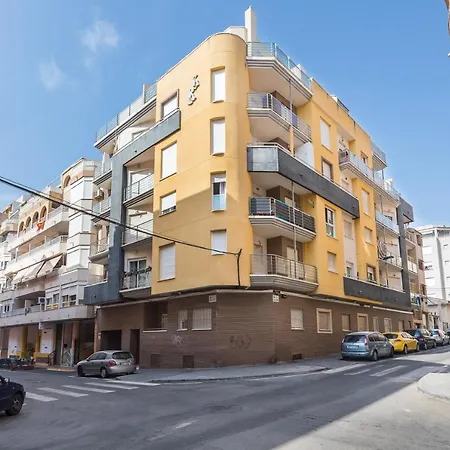 Modern With Fantastic Location! Apartamento
